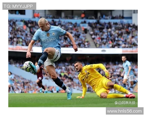 足总杯精彩对决AC米兰5-0曼城帽子戏法引爆全场战术解析